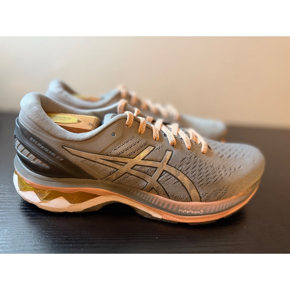 Asics Gel-Kayano 27 Womens Size 10.5 Wide Running Shoes Grey Peach 1012A713